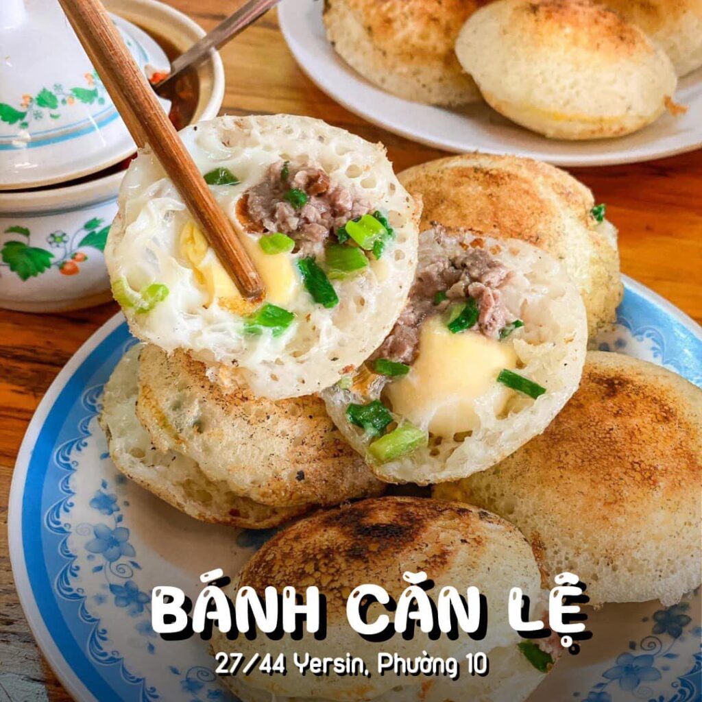 Bánh căn lệ Yersine là một trong Top 5 địa điểm ăn uống ngon nhất tại Đà Lạt